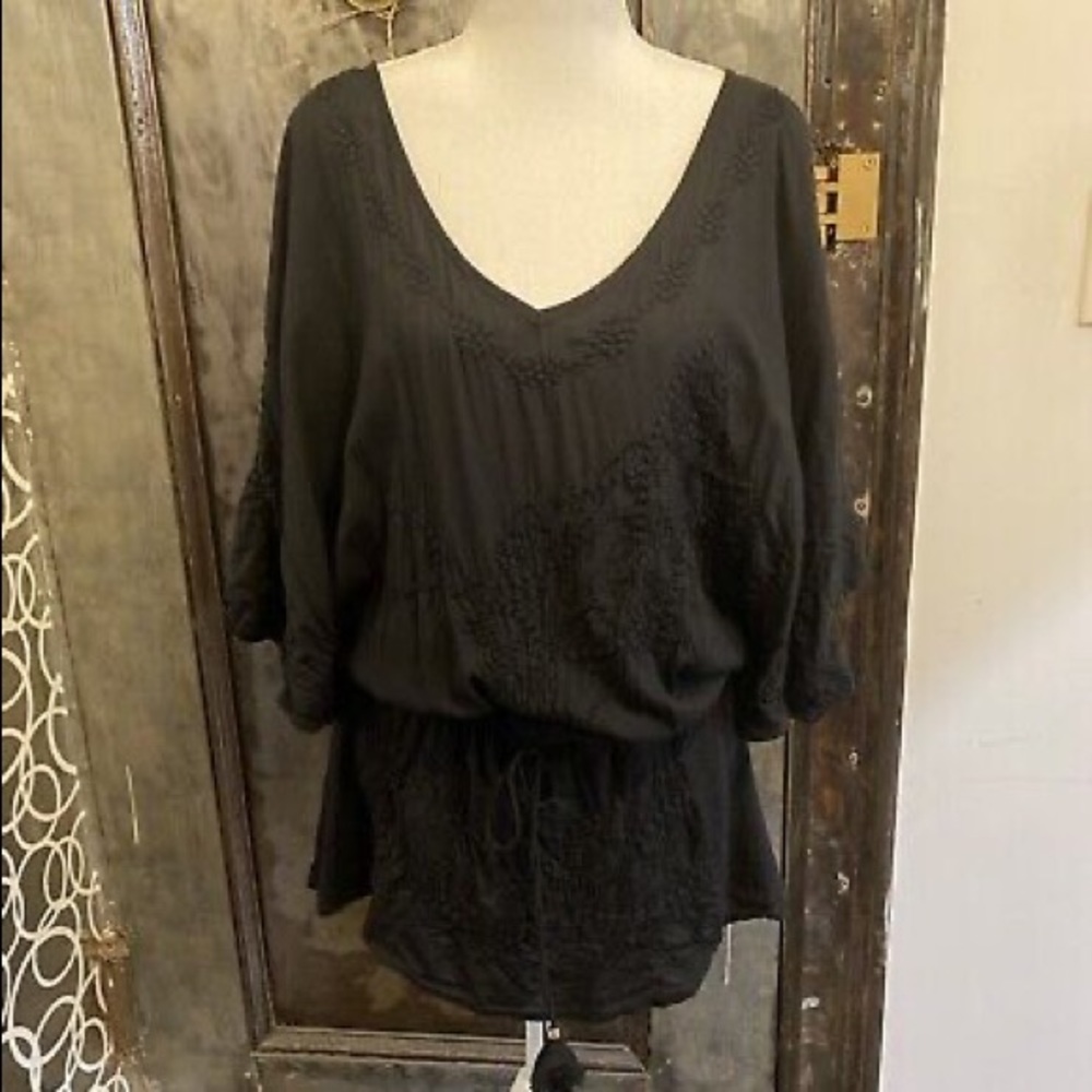 Vix Gorgeous embroided cover up dress drop waist.great quality greatCondition
